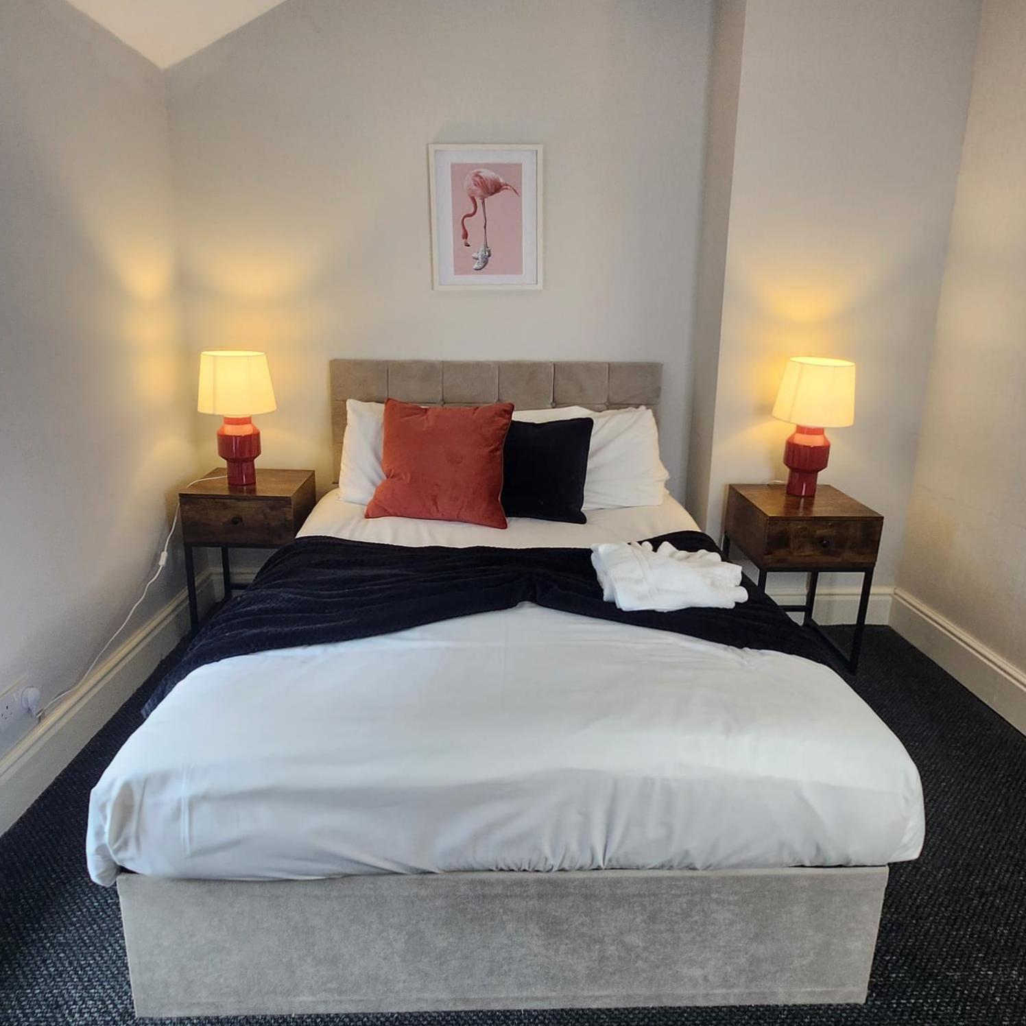 Cottage Style 2 Bedroom Apt In City, Near Utilita Arena & Free Parking Birmingham Bagian luar foto